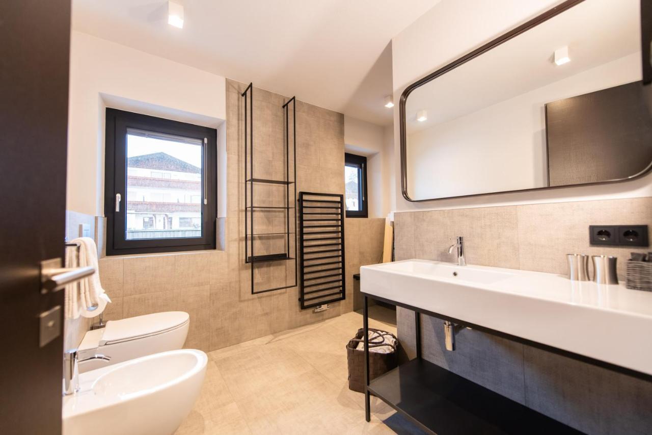 Apart-hotel Burgus - Design & 4*