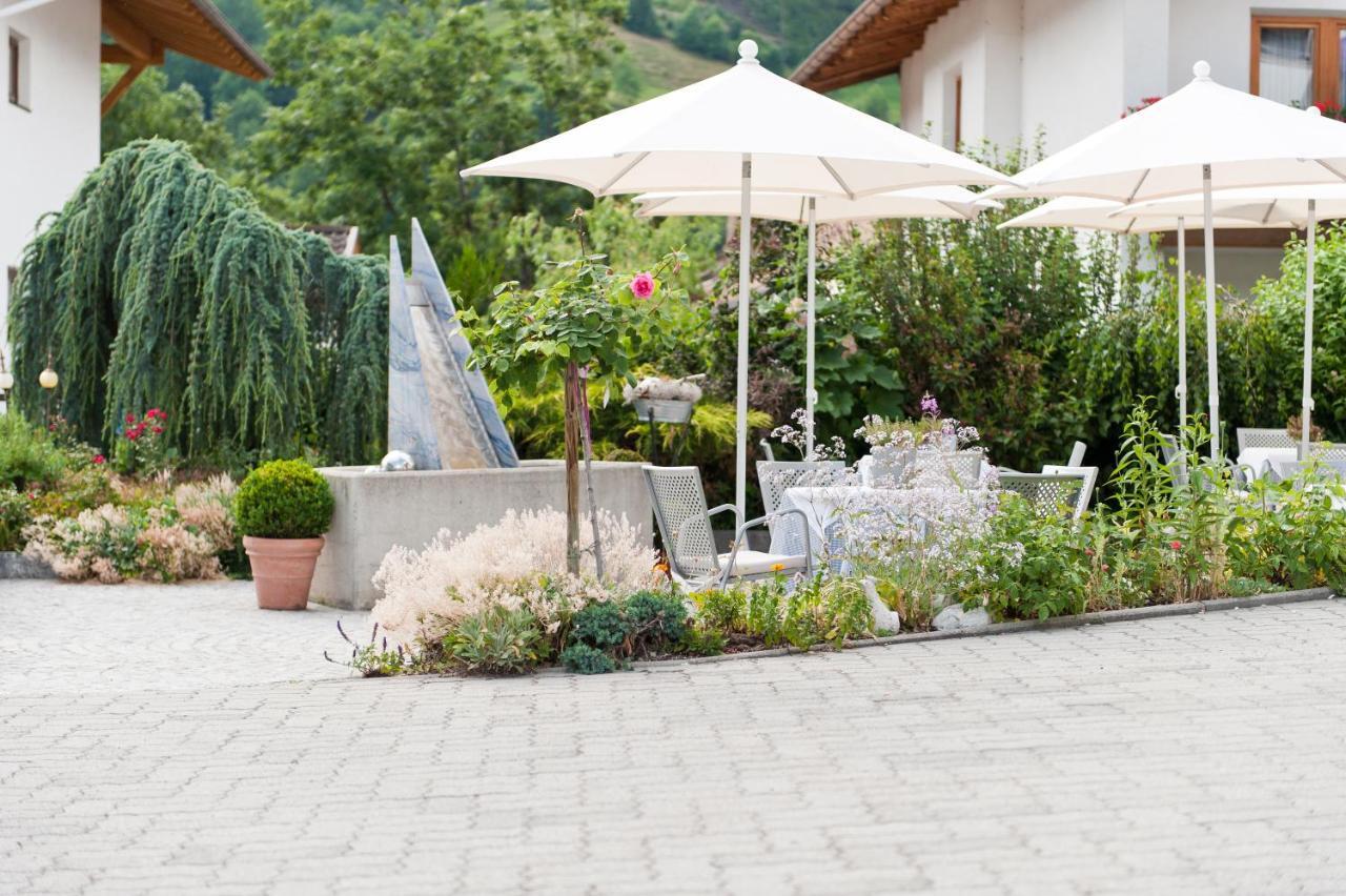 Apart-hotel Burgus - Design & 4*